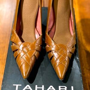 Tahari leather heels, caramel/mocha. Like new.